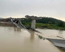 Összeomlott egy építés alatt álló híd Beszterce-Naszód megyében