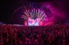 Nyakunkon a fesztiválszezon – Így készítsük fel rá a kamasz gyermekünket