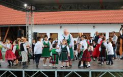 Jubileumi néptánctábort szerveztek Magyarlapádon 