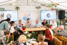 Tánczos Barna: ha helyi termékeket vásárolunk, kíméljük a környezetünket és fenntarthatóbb szülőföldet építünk