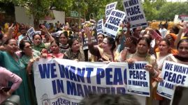 Nők gyújtották fel egy nemi erőszakkal vádolt férfi házát