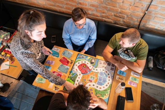 Com’ON Sepsi: fiatalok kezdeményezéseihez adnak pénzt