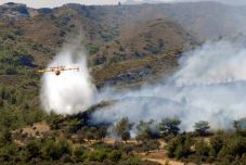 FRISSÍTVE – Tombolnak a tüzek Rodoszon és Korfun – edzettek az utazásszervezők