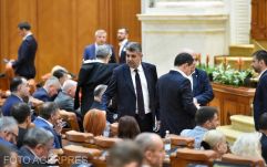 Felmérés: vezet a PSD, erősödik az AUR, igény a szuverenista politikára