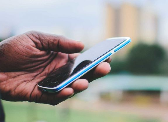 Alkalmazáson jelenthetik a bántalmazást az intézményi ellátottak