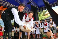 Több mint jótékonyság: a székelyföldi gazdák összefogásának jelképe a Magyarok Kenyere program támogatása 