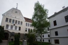 Feszültség az udvarhelyi református kollégiumban: vitás helyzet az osztályozás és a tanítási módszerek miatt