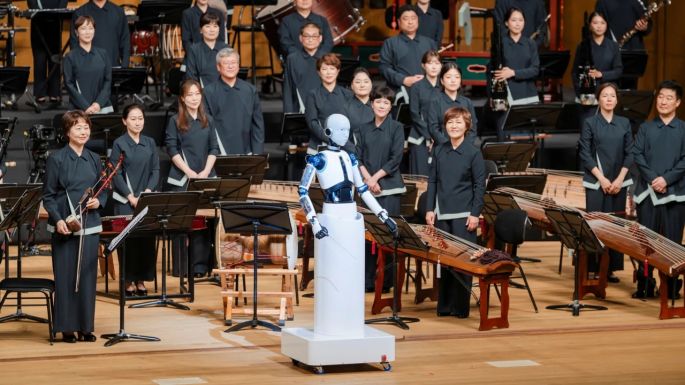Karmesterként állt pódiumra egy robot
