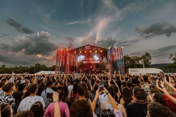 „Az év legnagyobb házibulija” – Két nap múlva kezdődik a VIBE Fesztivál