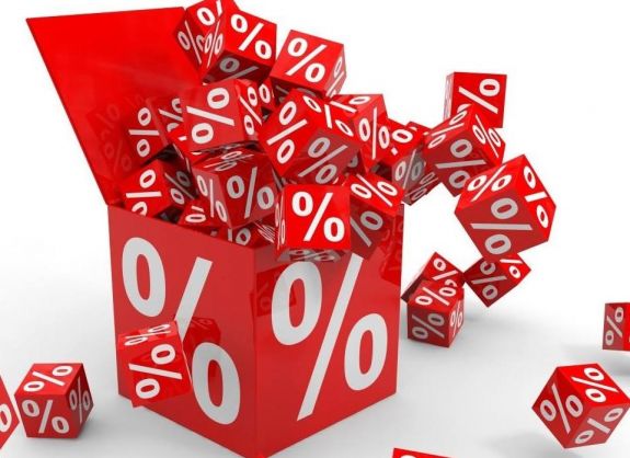 Egyre több akciós árral próbálják megfogni a vásárlókat a kiskereskedők