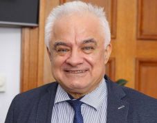 BNR-alelnök: Érthetetlen, hogy az informatikusok nem fizetnek személyi jövedelemadót