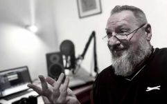 Váratlan felmondás – illetlen viselkedéssel vádolta meg Weinberger Attilát a kabinetfőnöke