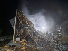 Leégett egy fafeldolgozó csarnok Felsőberekszón