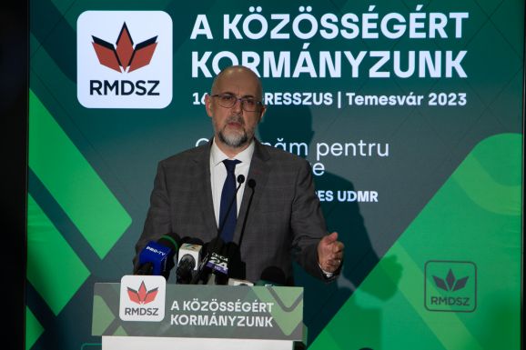 FRISSÍTVE – Kiszoríthatják az RMDSZ-t a kormányból a fejlesztési minisztérium elvételével