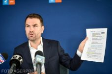 Ezt mondja az ellenzék a miniszterelnök lemondásáról és a kormányfőcseréről