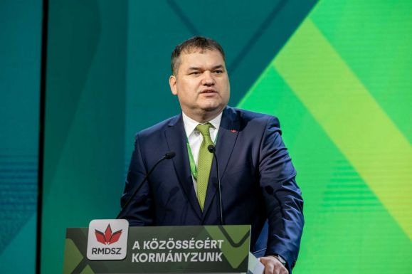 FRISSÍTVE – Cseke Attila: az RMDSZ „nem hajthat fejet” minden döntés előtt
