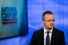 Szijjártó Péter: mi Trump elnök mellett állunk