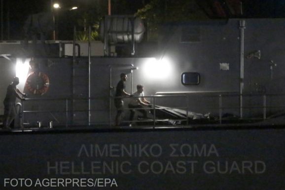 Elsüllyedt egy menekülteket szállító hajó Görögország partjainál, 79 ember meghalt