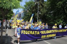 Egészségügyi sztrájkőrség az új kormány beiktatásának napján