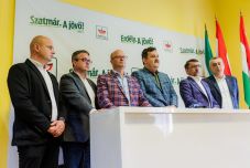 Szatmári RMDSZ: Öngólt rúgott a PSD-PNL kormánykoalíció