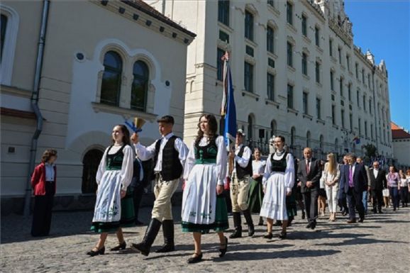 Kövér László Székelyudvarhelyen: a XXI. században sincs nagyobb megtartó erő, mint az Isten, haza és család