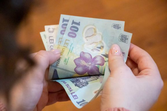 Június 15-étől újabb 250 lejt töltenek fel a szociális kártyákra