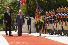 FRISSÍTVE: Megérkezett III. Károly király Romániába