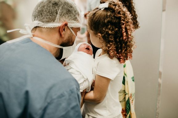 Nem fizetik megfelelően, hogy „ügyelnek” a betegekre