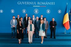 Felmentette tisztségükből a miniszterelnök az RMDSZ államtitkárait