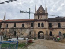 Jól halad a borosjenői vár felújítása