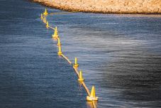 Nem szivárgott át az olajszennyezés Romániába