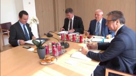 A szerb elnök elutazik Brüsszelbe, de nem tárgyal a koszovói miniszterelnökkel