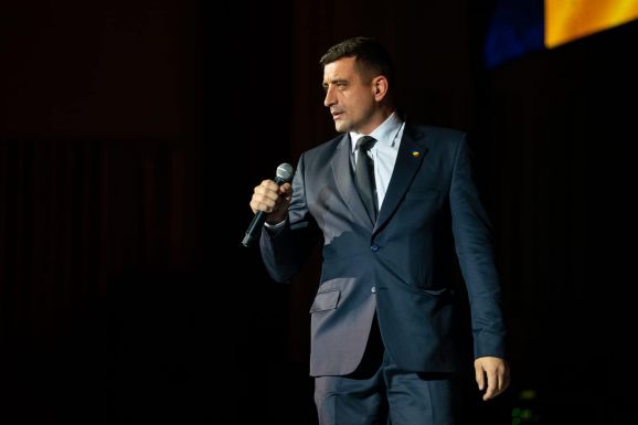 FRISSÍTVE - Érvénytelenítette a bíróság George Simion megválasztását az AUR elnöki tisztségébe - Simion cáfol