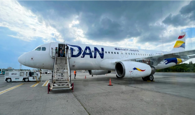 Kivonulhat a Dan Air a brassói reptérről