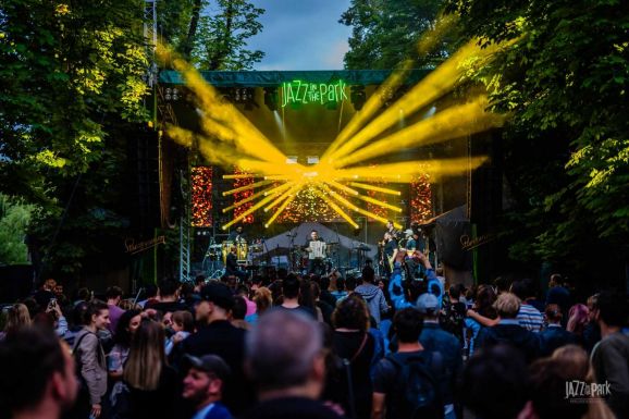 Jazz in the Park: péntektől szól a zene kolozsvári Sétatéren