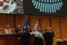 Szigorították parlament együttes üléseinek szabályzatát