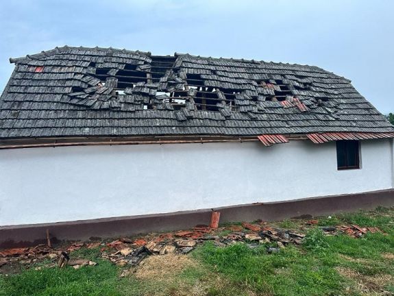 Arad megye: Több száz ház rongálódott meg a kedd esti földrengés nyomán Gyorok községben