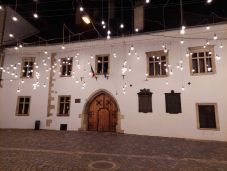 Mátyás szülőházának felújítása: attól tartottak, hogy a magyarok elveszik az épületet