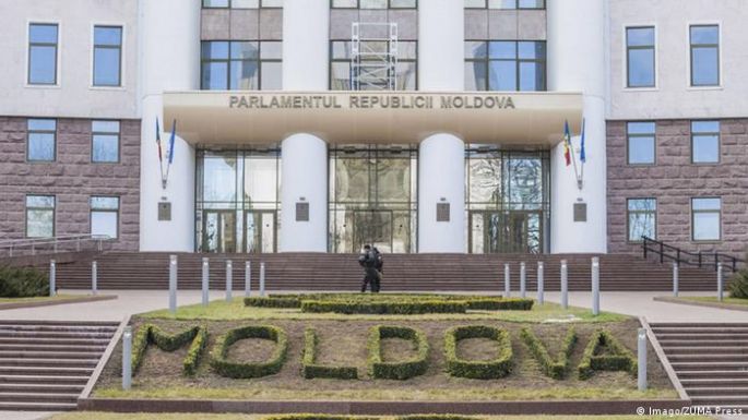 „Moldovai” vagy „román” Moldova Köztársaság hivatalos nyelve?