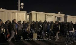 Embercsempészet gyanúja miatt indítottak eljárást kér román kamionsofőr ellen