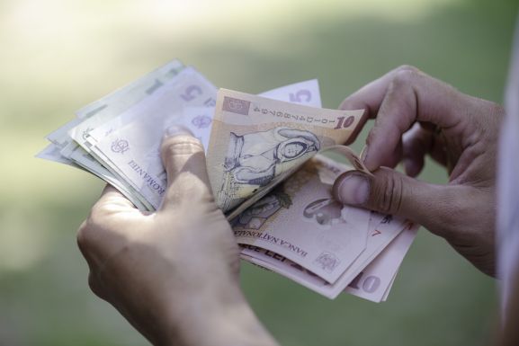 Pénzt kapnak vissza azok, akik tavaly hatékonyan spóroltak az árammal