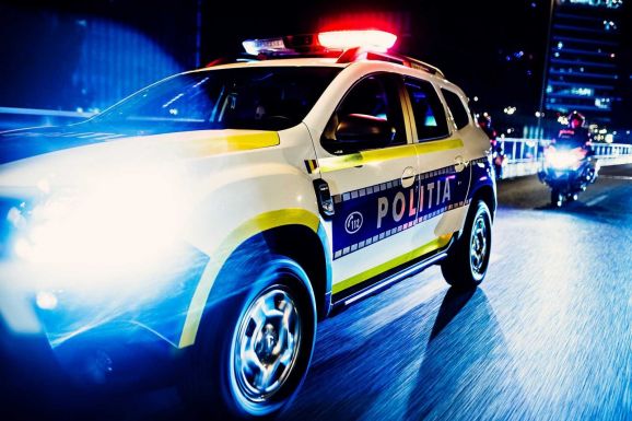 Fiatal édesanyát és négyéves gyermekét gázolt el a zebrán egy idős sofőr