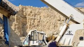 Konstanca megye: kőomlás történt egy külfejtésnél, egy személy meghalt