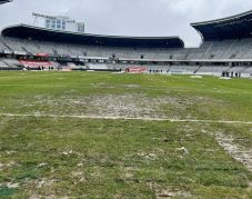 Közpénzből cserélik ki a Kolozsvár Aréna gyepét