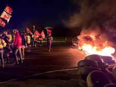 Franciaországban hatodik alkalommal tiltakoznak általános sztrájkkal a nyugdíjreform ellen