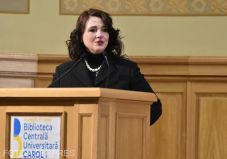 Uniós egyenlőségi biztos: nincs megoldva a nők képviselete a politikai döntéshozatalban