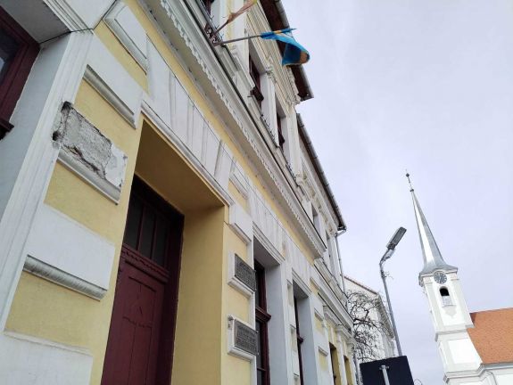 Székelyudvarhelyi táblaügy: Dan Tanasă kérte, Gálfi Árpád végrehajtotta