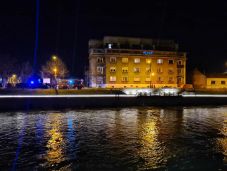 A folyóba esett egy nő Nagyváradon, járókelő húzta ki