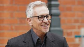 Visszatér Gary Lineker a BBC televízió futballmagazinjának műsorvezetőjeként