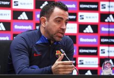 Xavi szerződést hosszabbított a Barcelonánál
